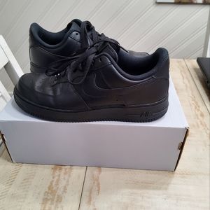 Nike Air Force 1 07,  US MEN’S SIZE 9